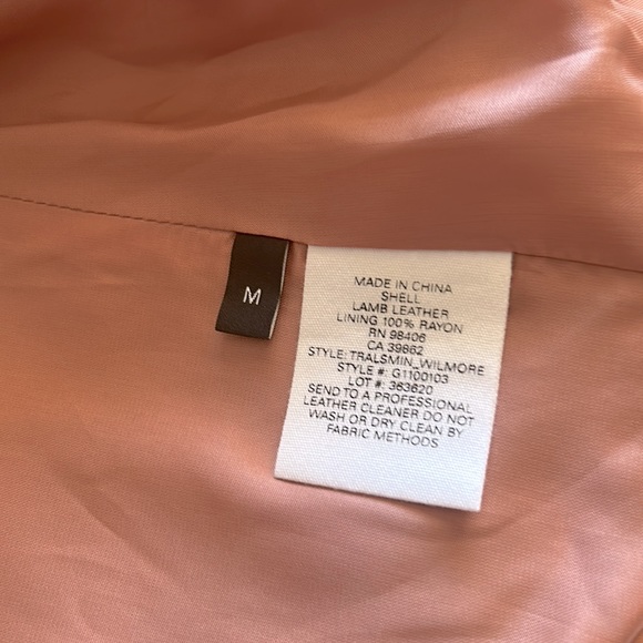 COPY - Theory Woman’s Pink Lamb Leather Moto Jacket in very good used condition… - Picture 4 of 8